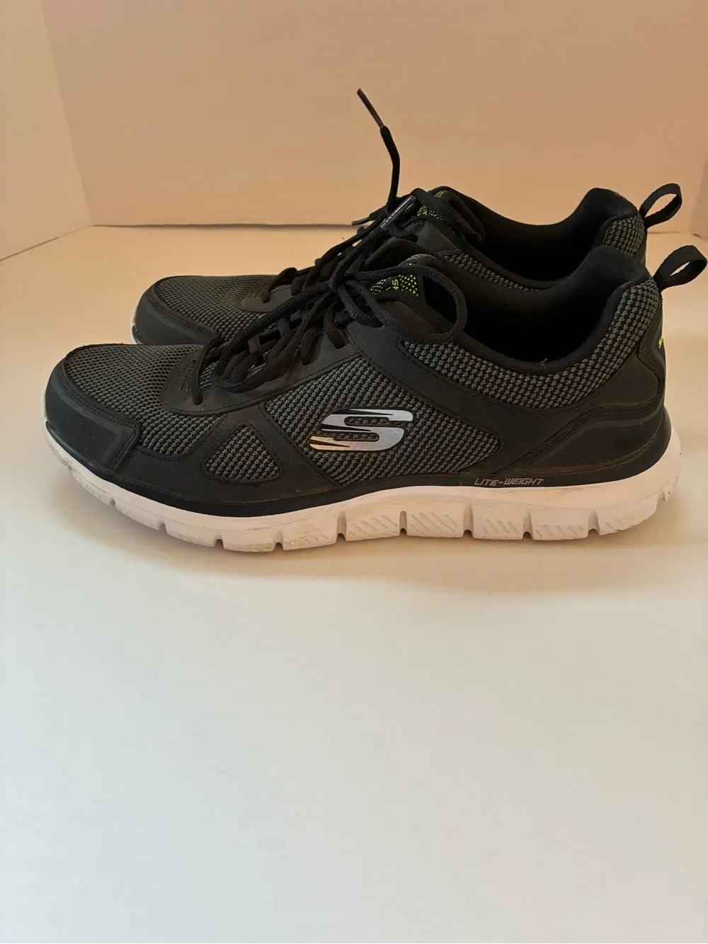 Men’s SKETCHERS Memory Foam Tennis Shoes 12